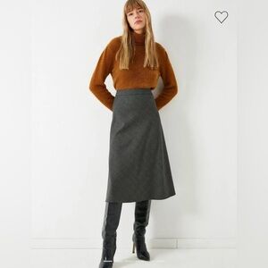 HP! ✨ Gray Women's Midi Skirt NWOT